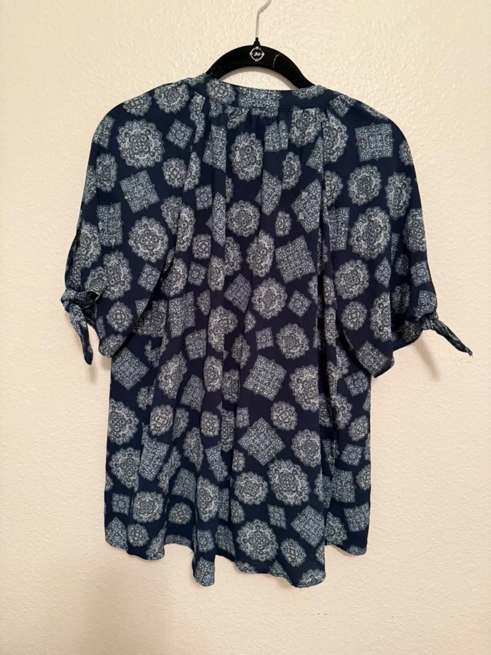 Size Small Michael Kors Navy Blue Patterned Women's Blouse - Picture 4 of 5